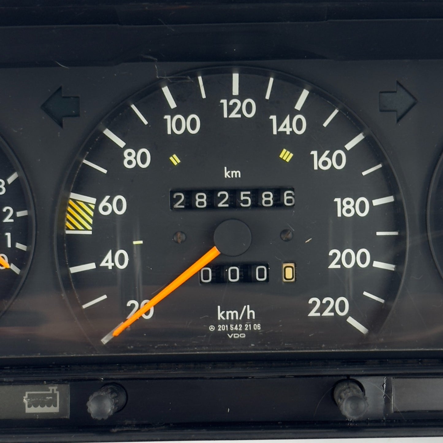 Mercedes W201 2.0E 2.3E Tacho Kombiinstrument 220km/h ECO Uhr A20154221061