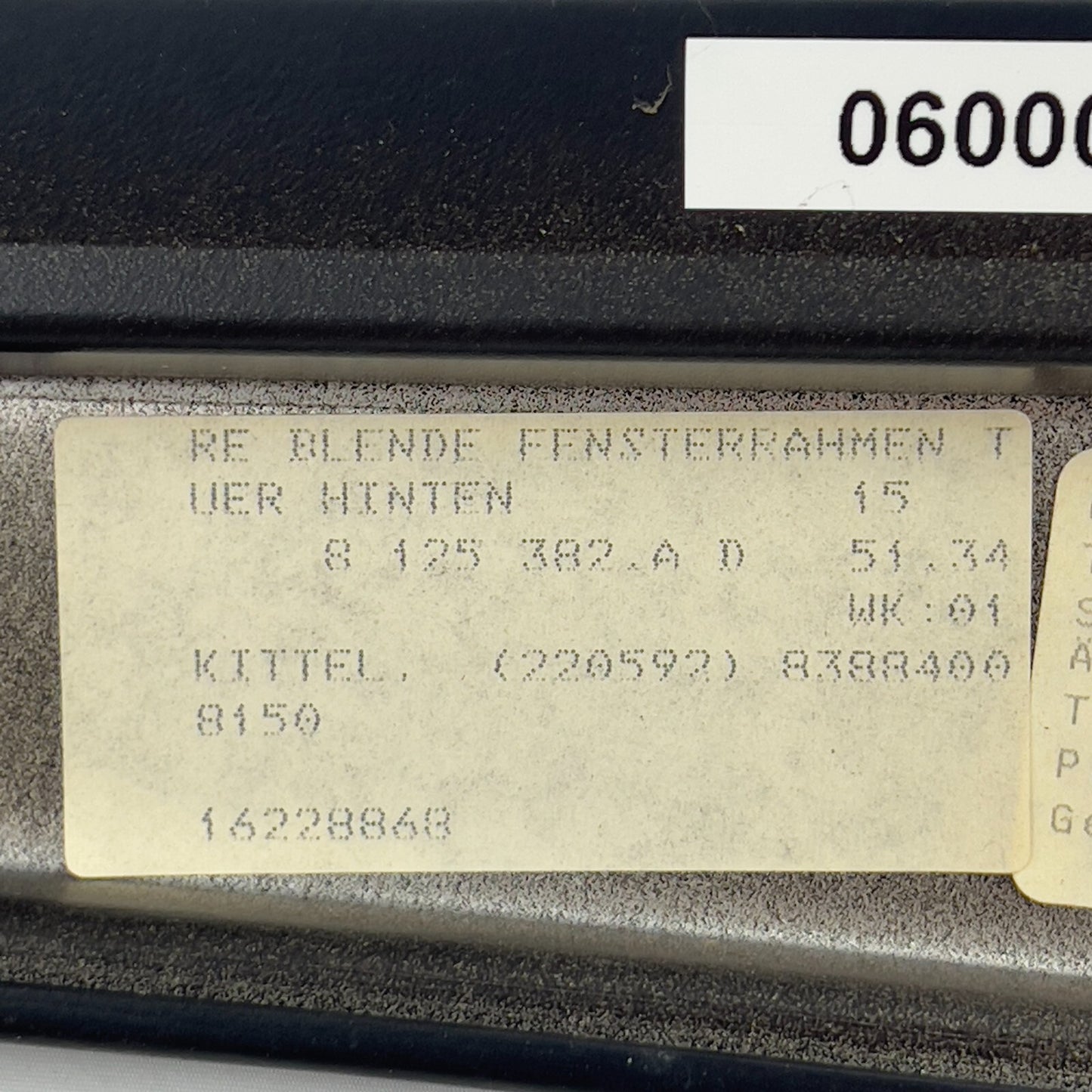 BMW E38 Blende Zierleiste Fensterrahmen Rechts Tür Hinten 51348125382 812538 – Bild 3