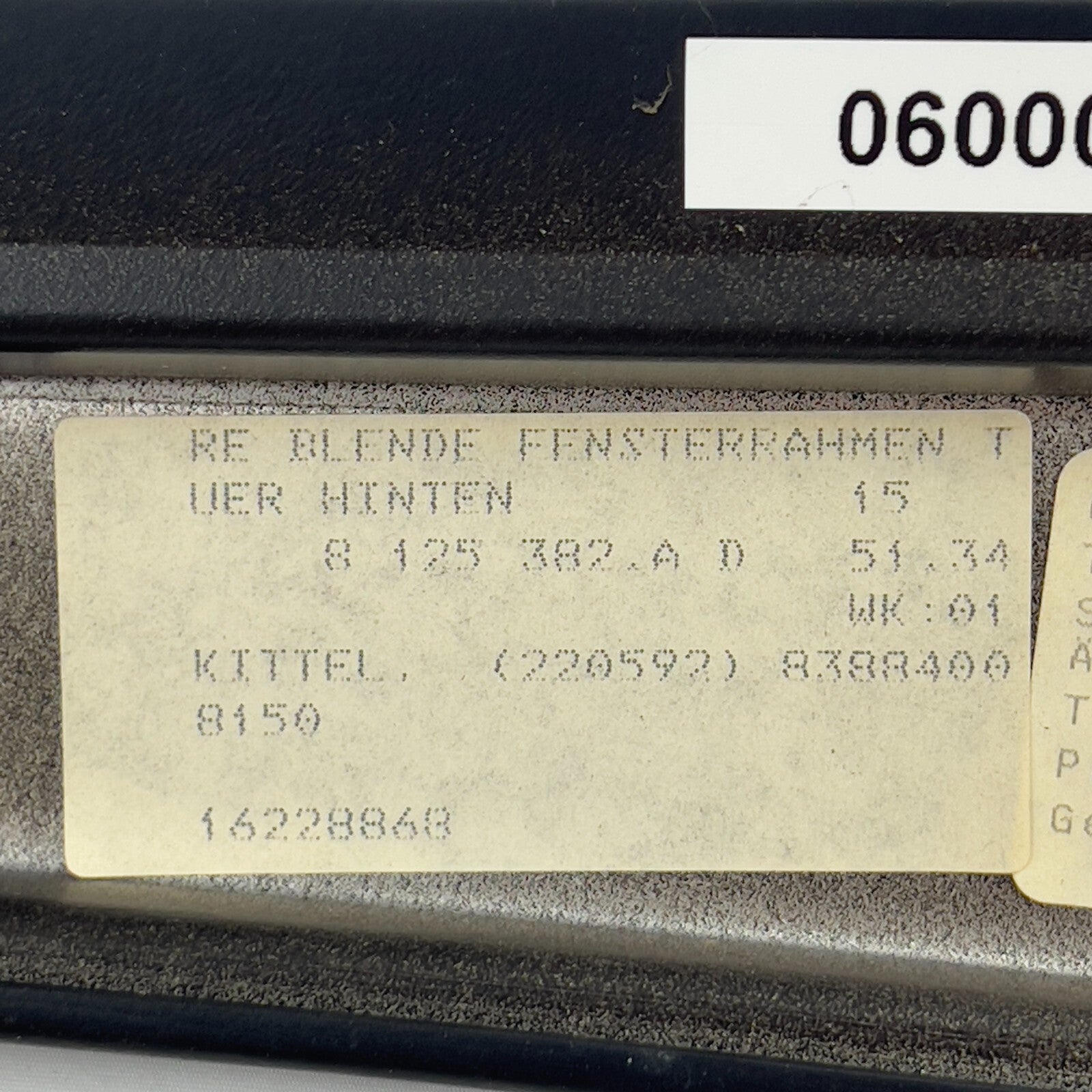 BMW E38 Blende Zierleiste Fensterrahmen Rechts Tür Hinten 51348125382 812538 – Bild 3