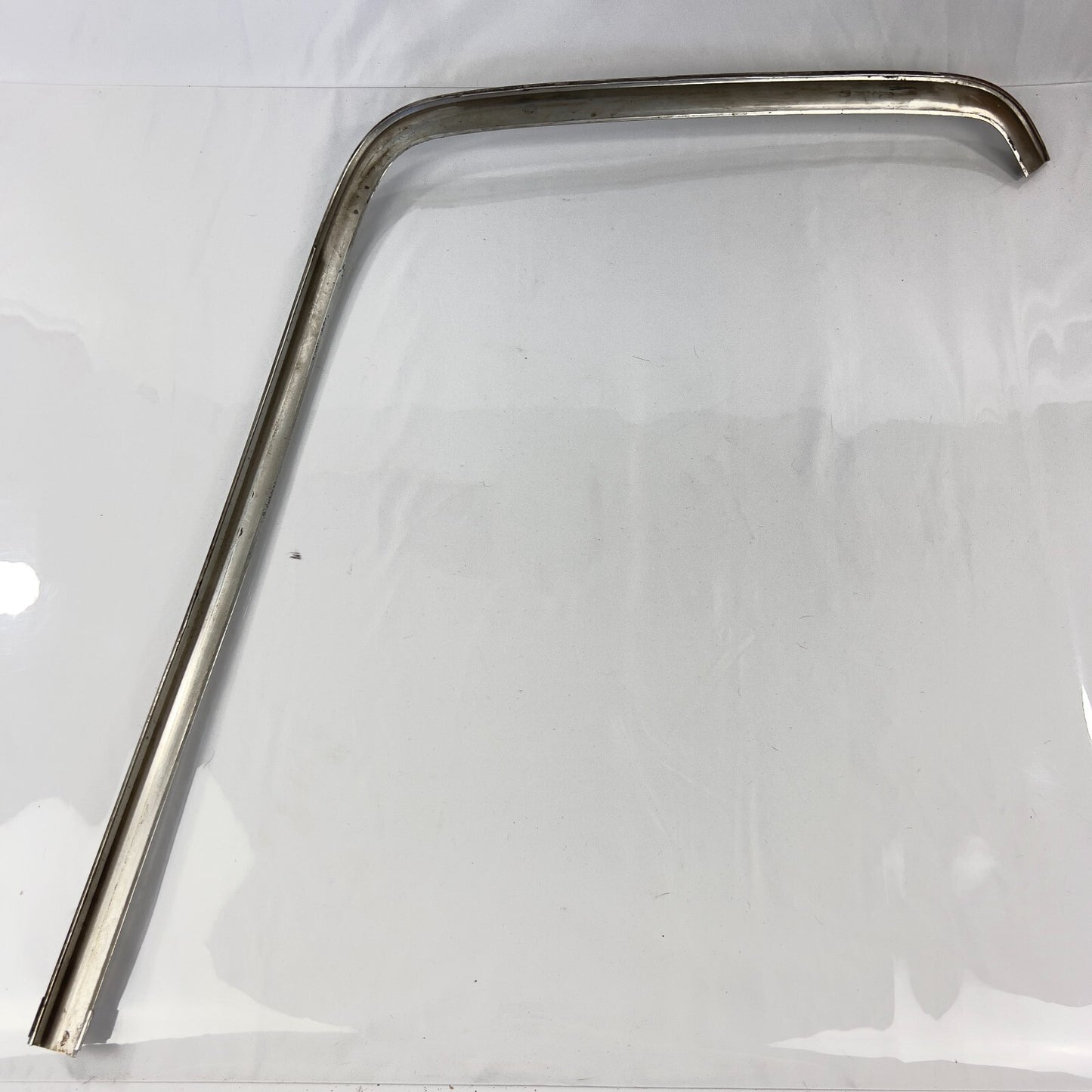 Mercedes Benz Heckscheibe Zierrahmen Rechts Hinten Rahmen Fenster A1166780430 – Bild 6