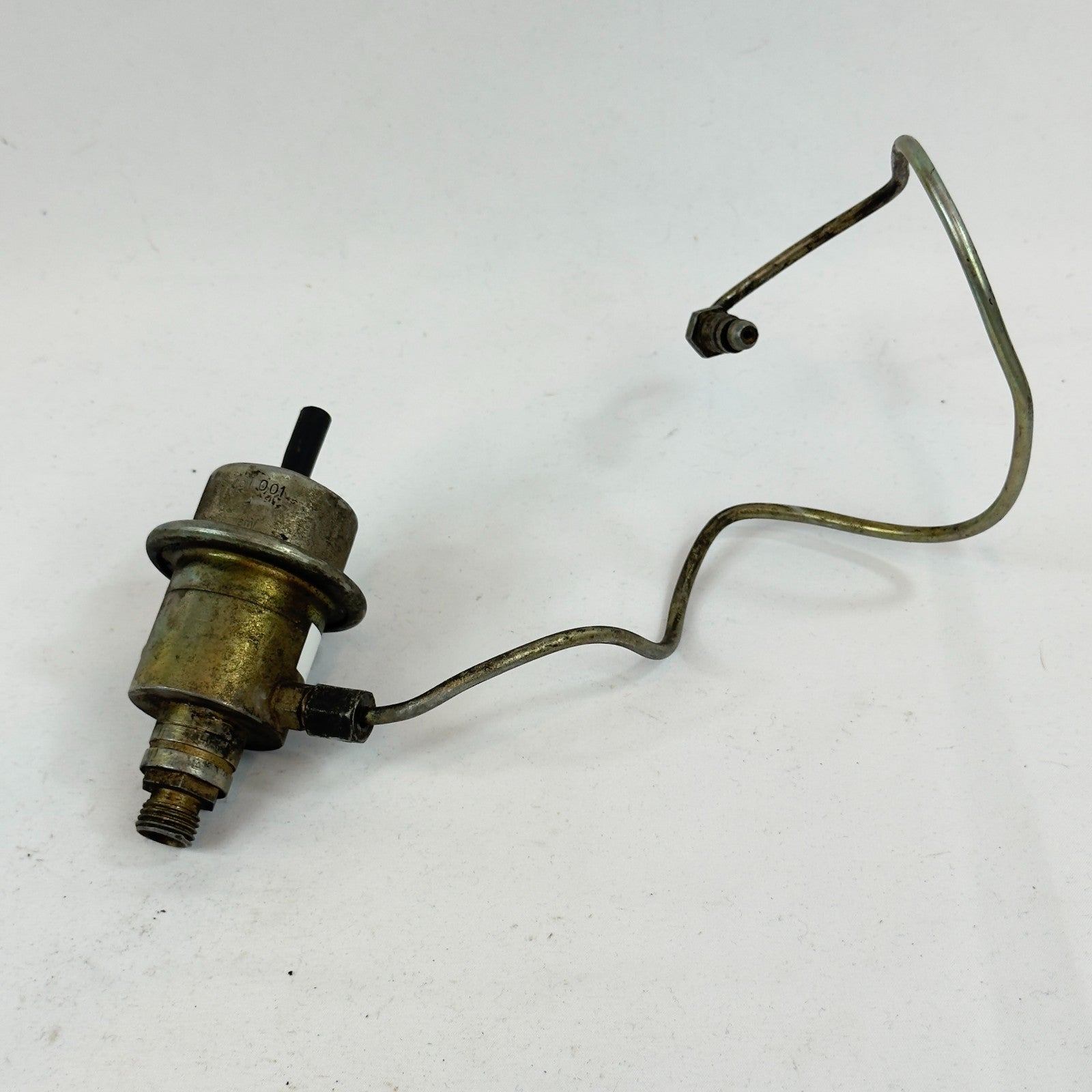Mercedes W201 W124 R129 W126 Druckregler Kraftstoffdruckregler 0438161001 BOSCH1