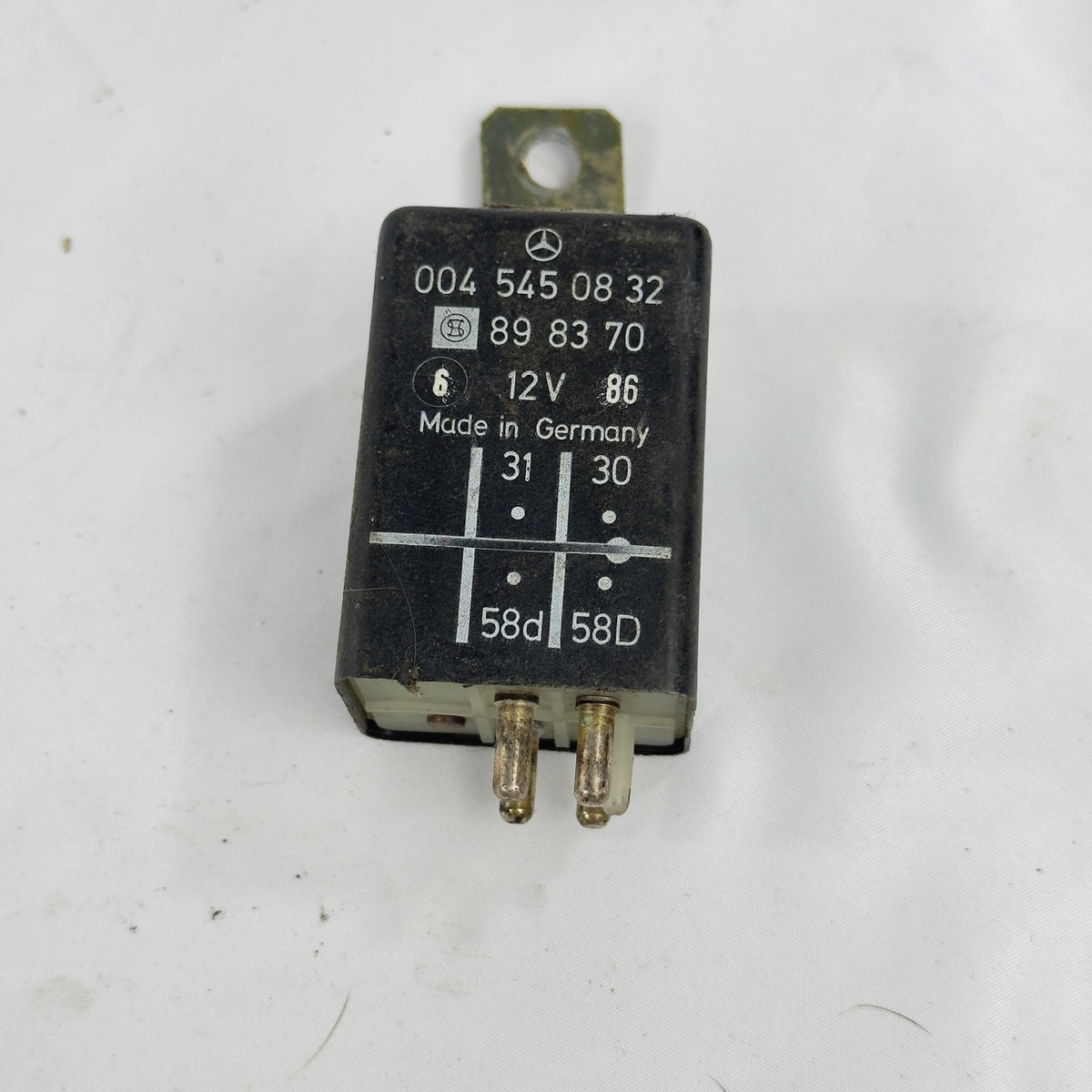 Mercedes Lichtkontroll-Relais 12V 0045450832 Hella – Bild 2