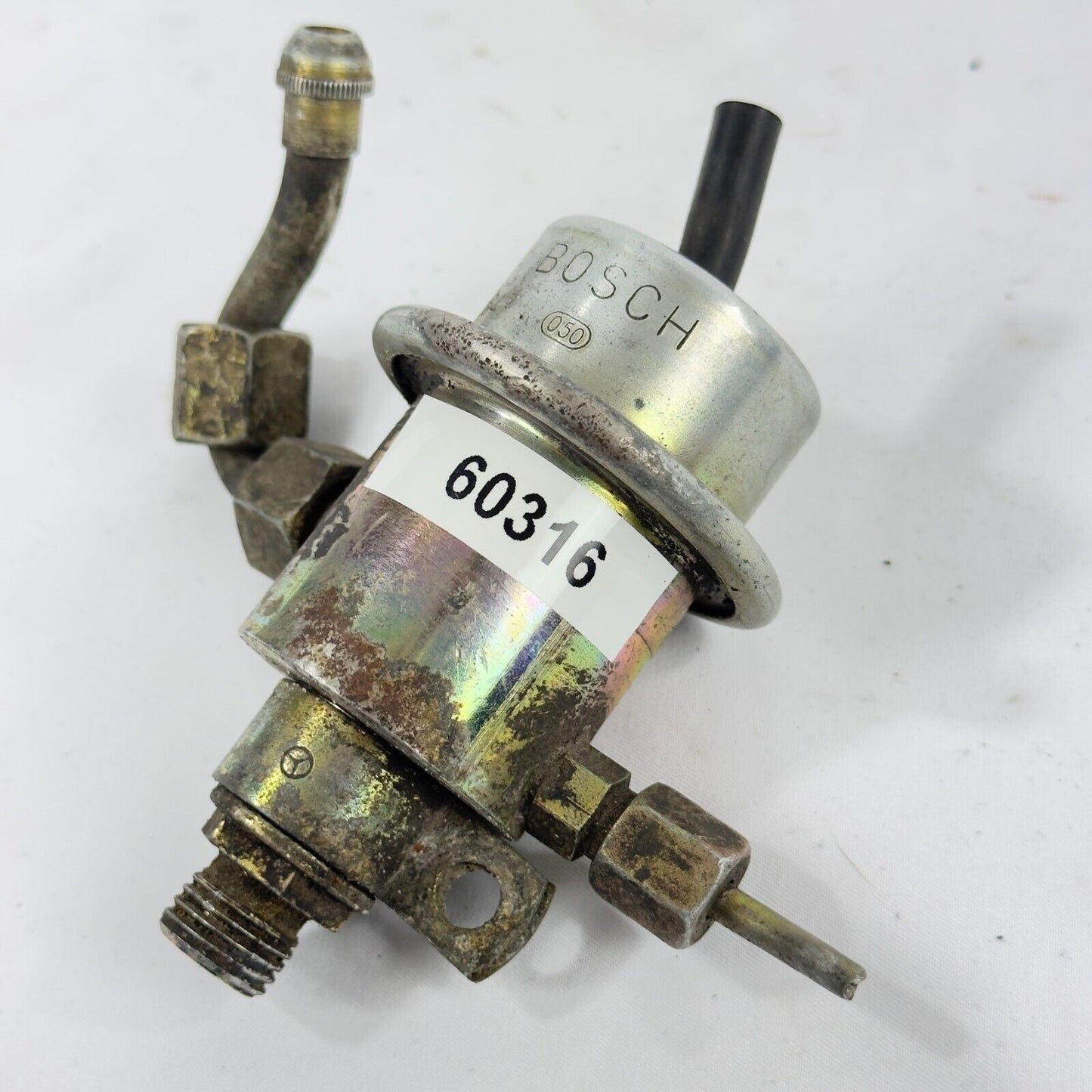 Bosch Kraftstoffdruckregler 0438161001 für MERCEDES W124 126 107 129 461 463