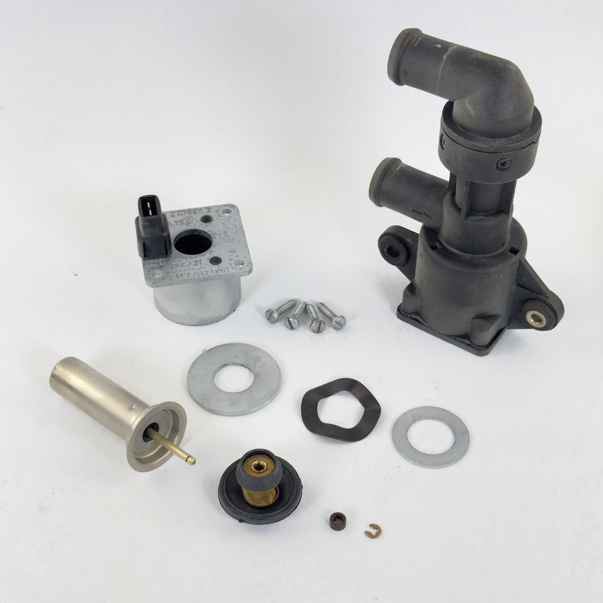 BMW Heizungsventil Wasserventil 64111373188 E28 5er – Bild 5