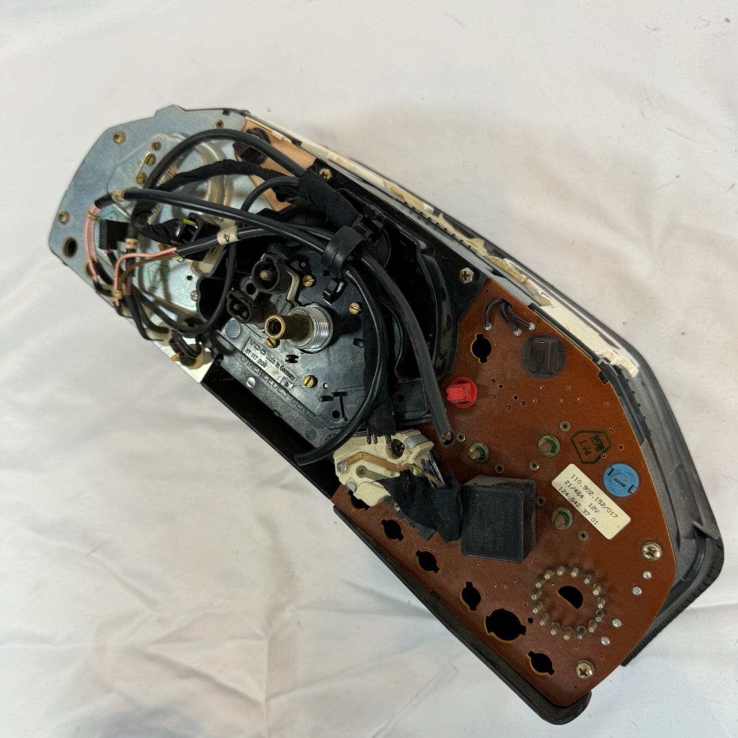 Tacho W124 Mercedes 240 kmh Benzin SRS Kombiinstrument 4 Zylinder 1245426669 – Bild 4