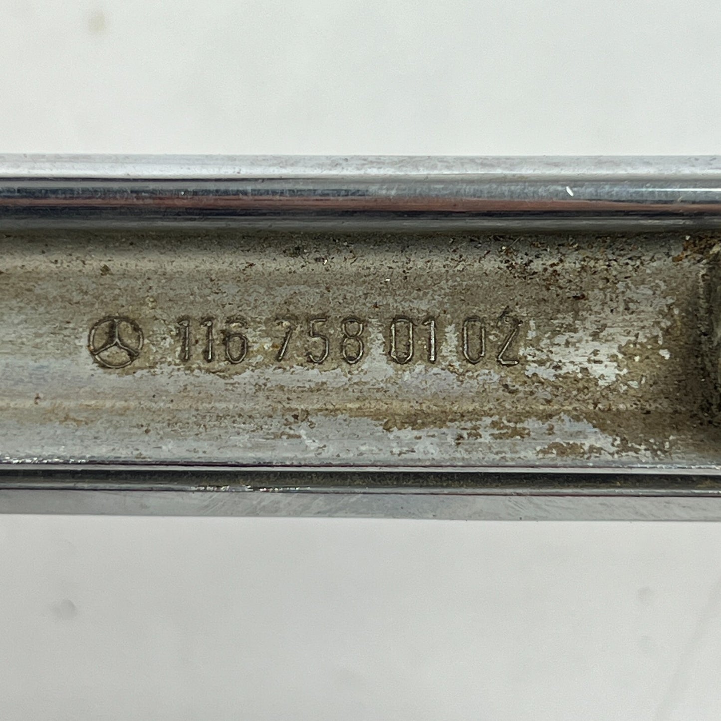 Griff Zierstab Chromblende Heckklappe Chrom A1167580102 MercedesBenz W116 – Bild 6
