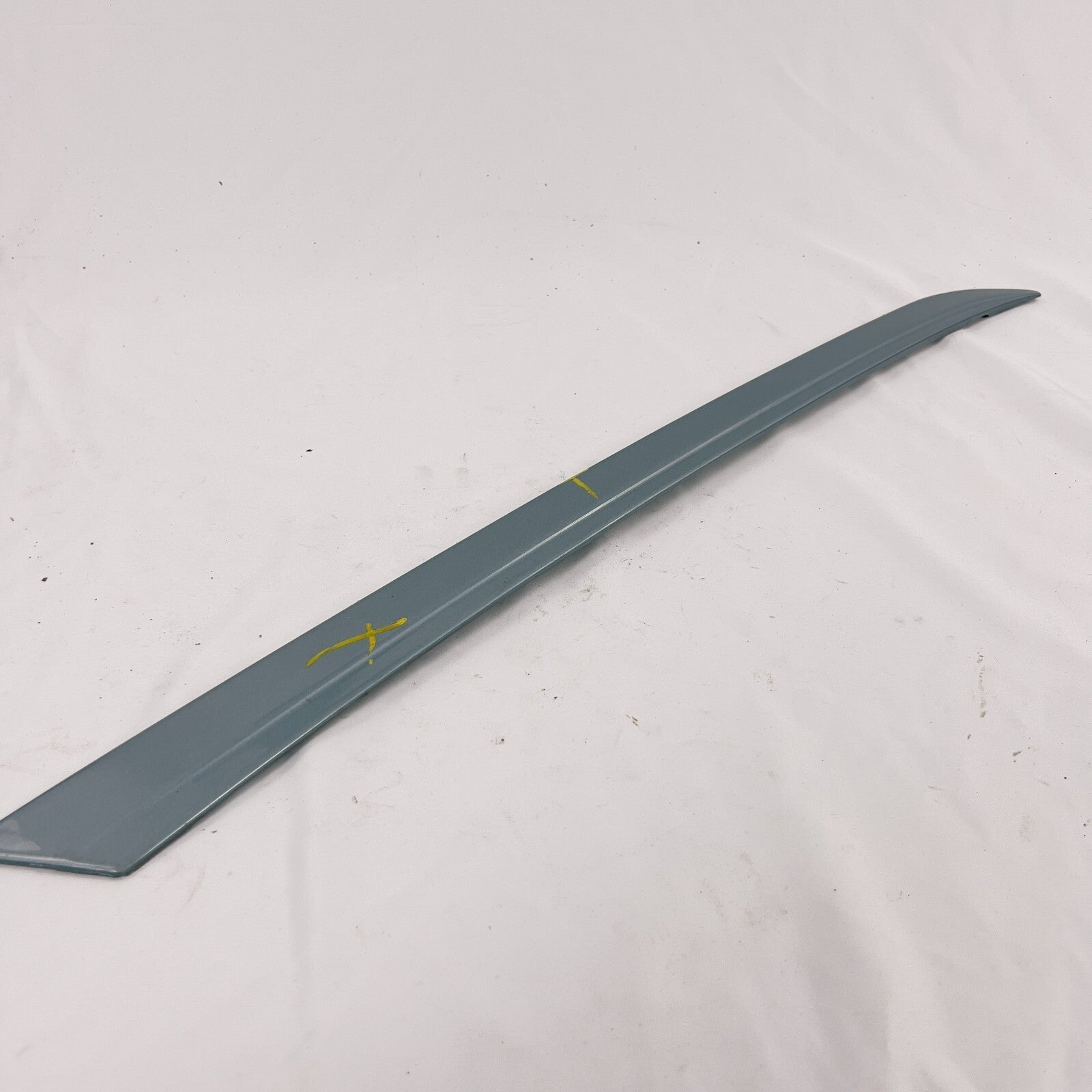 Mercedes Benz ASäule Fahrerseite Zierleiste Leiste Blau W116 A1166980130 – Bild 1