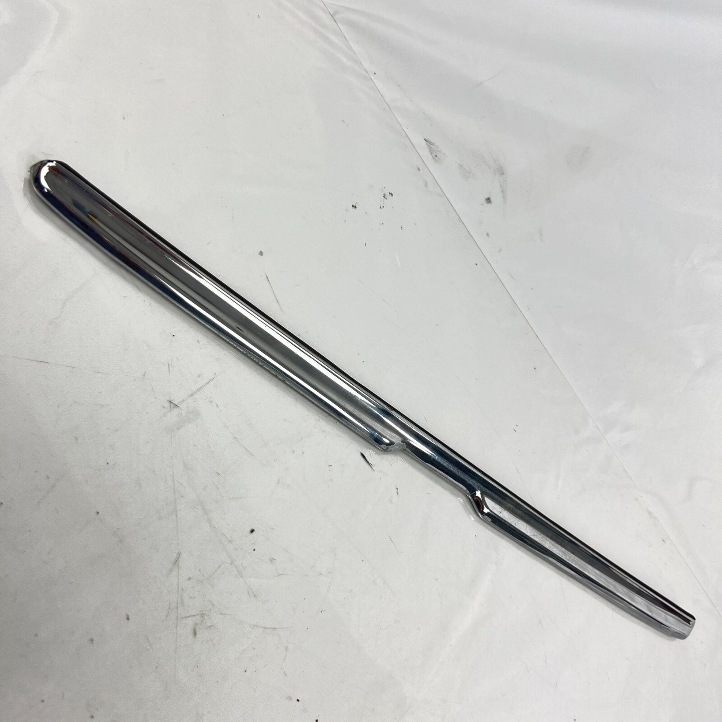 MercedesBenz W116 Zierstab Chromblende Heckklappe A1167580102 Oldtimer Rarität – Bild 3