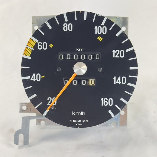 Mercedes W123 240 D Tacho A1235425601 K=0880 160 km/h – Bild 1