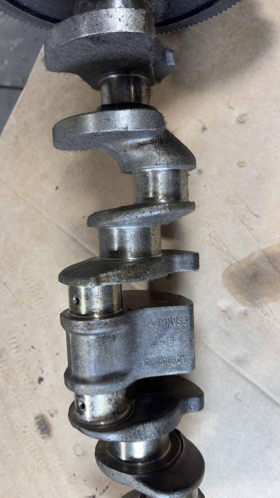 Mercedes M123 Kurbelwelle + Schwungrad 250 250 T W123 – Bild 4