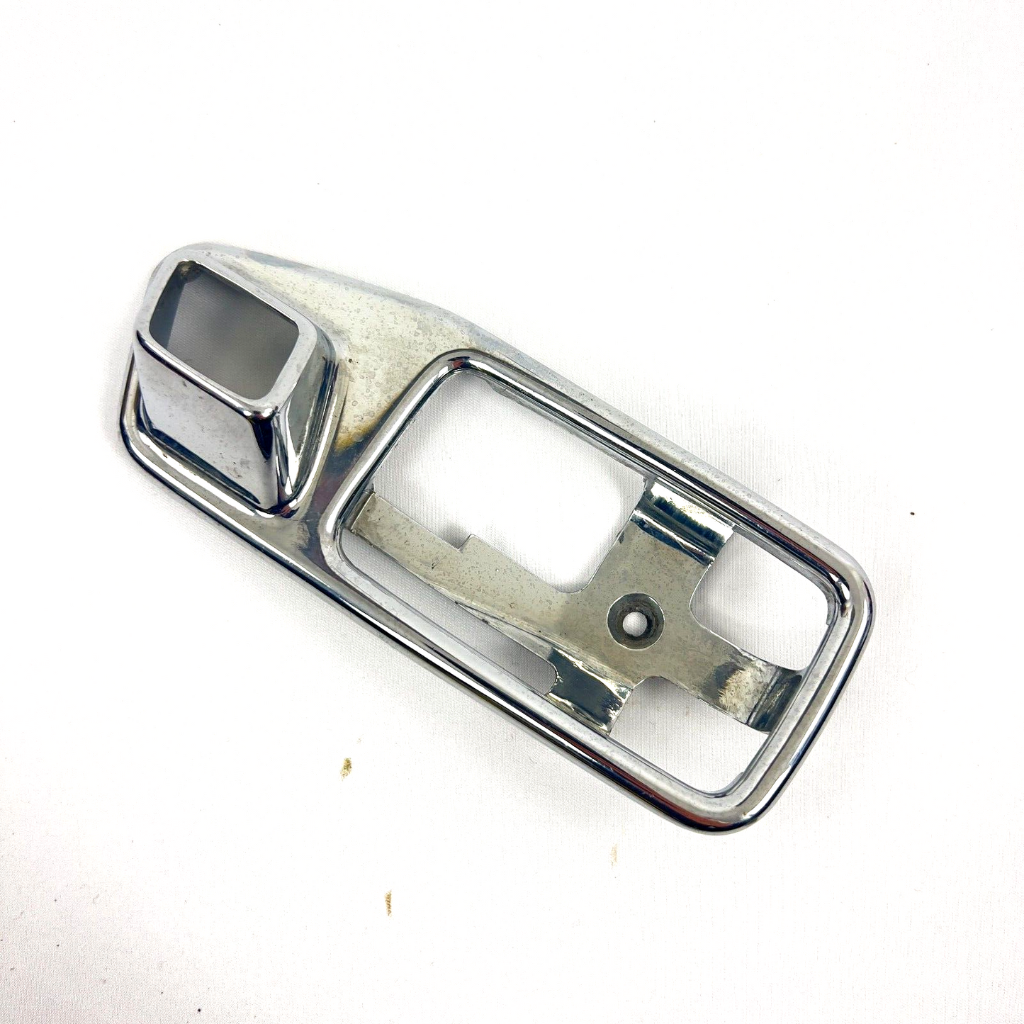 Mercedes Benz Rosette Griffmulde Rechts Innen für Armlehne Chrom A1167660211 – Bild 1