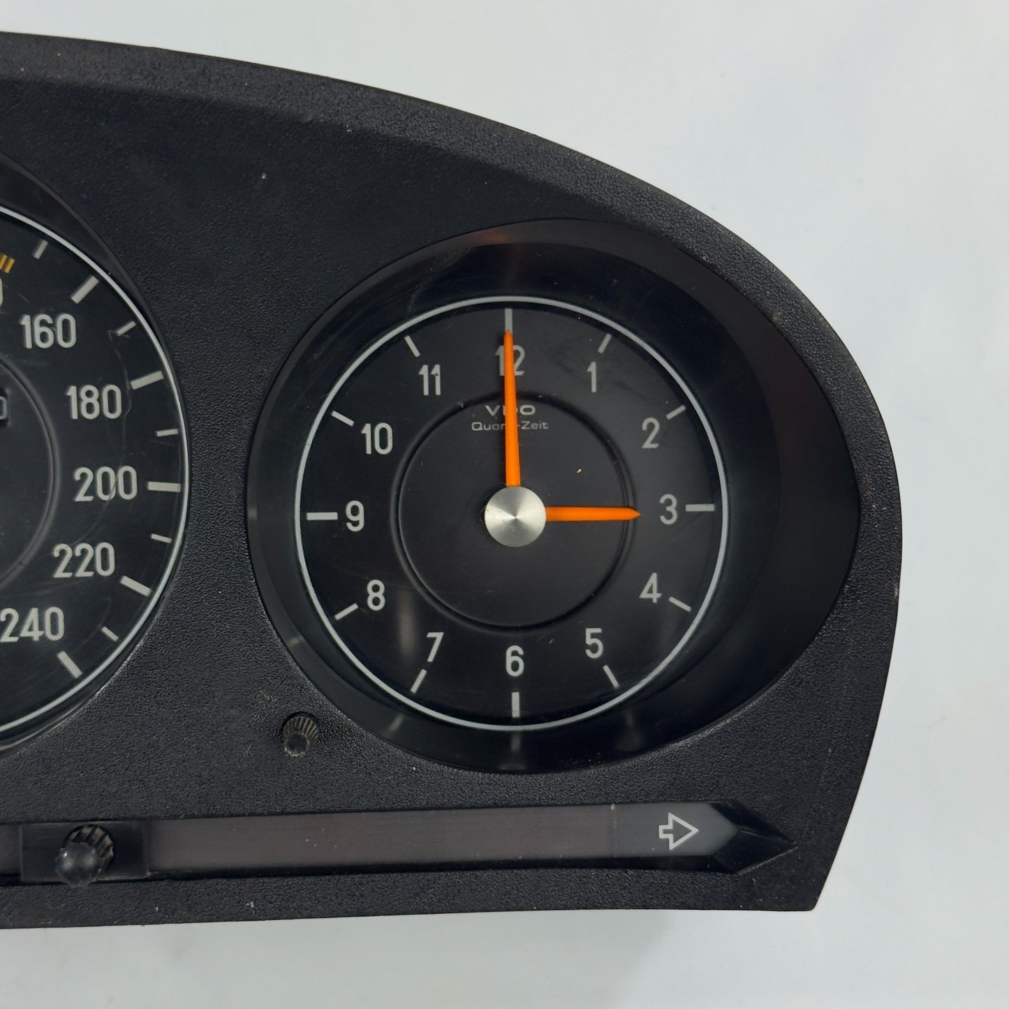 Mercedes W116 W107 Tacho Kombiinstrument Uhr Tankanzeige 240kmh VDO 11654201011