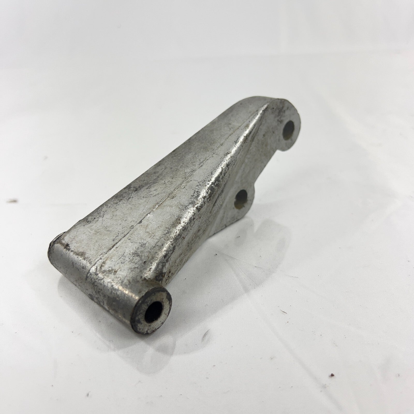 Mercedes Benz Halterung Halter Träger für W123 W110 A1104662941 – Bild 5