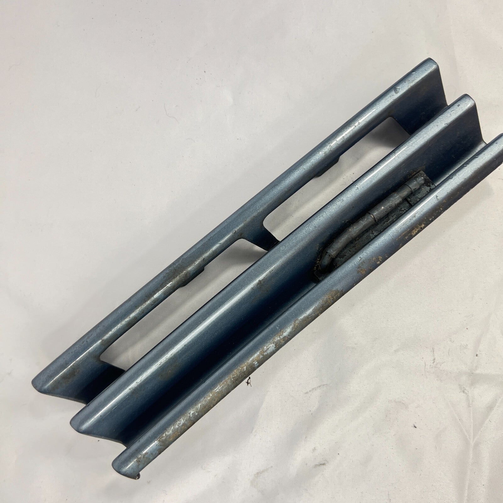 Rosette Abdeckklappe Abschleppbügel Blende Stoßstange A1408800305 MercedesBenz – Bild 2
