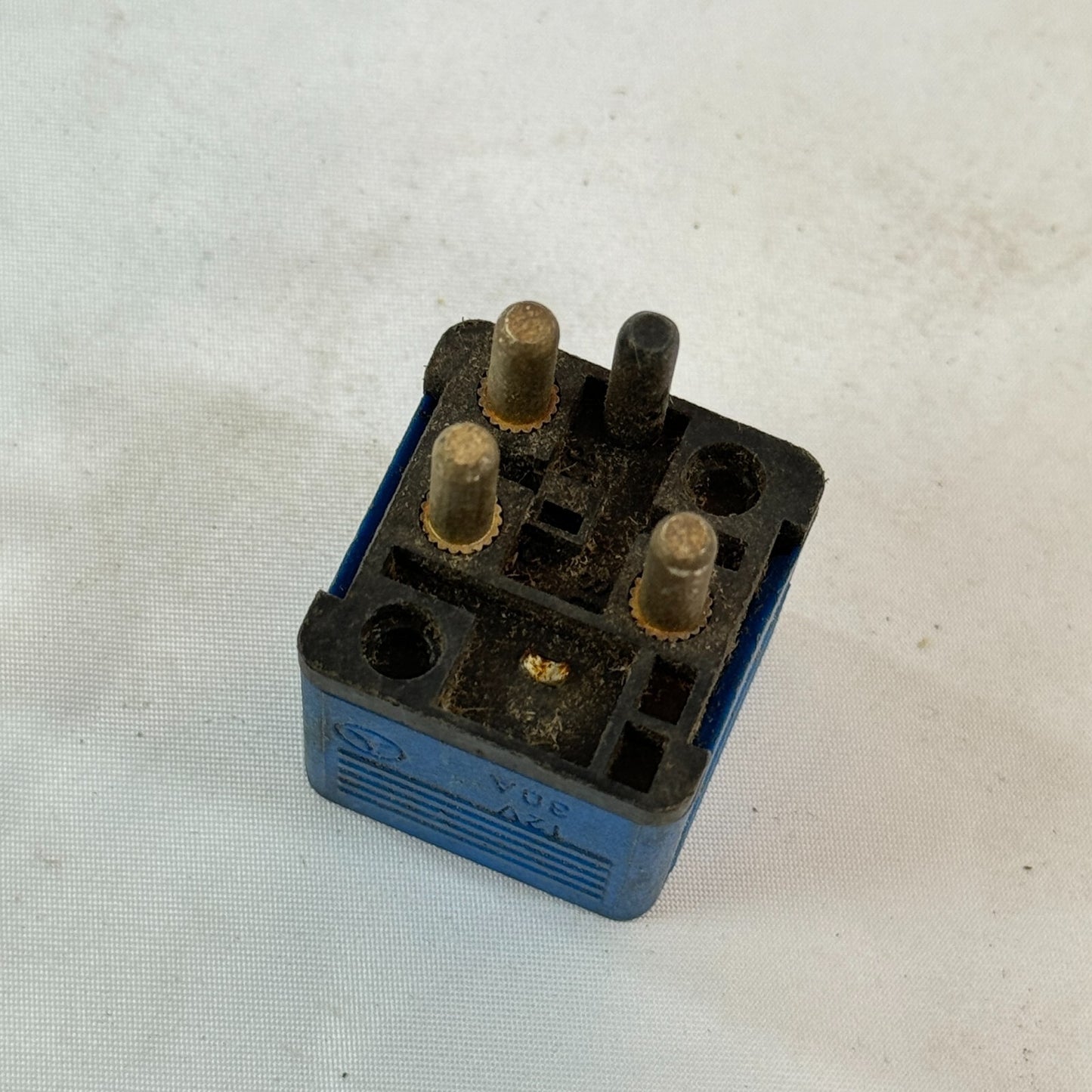 Mercedes W124 W140 Hella Relais A0015429919 – Bild 6