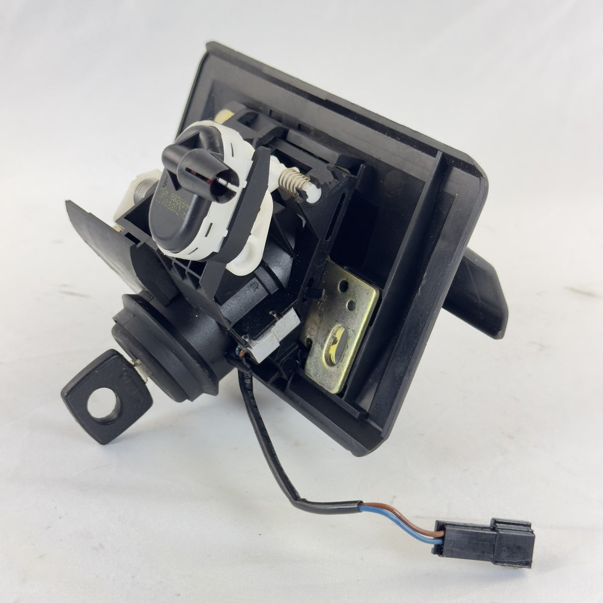 Mercedes W210 Mopf Kofferraumschloss A2107500784 – Bild 8