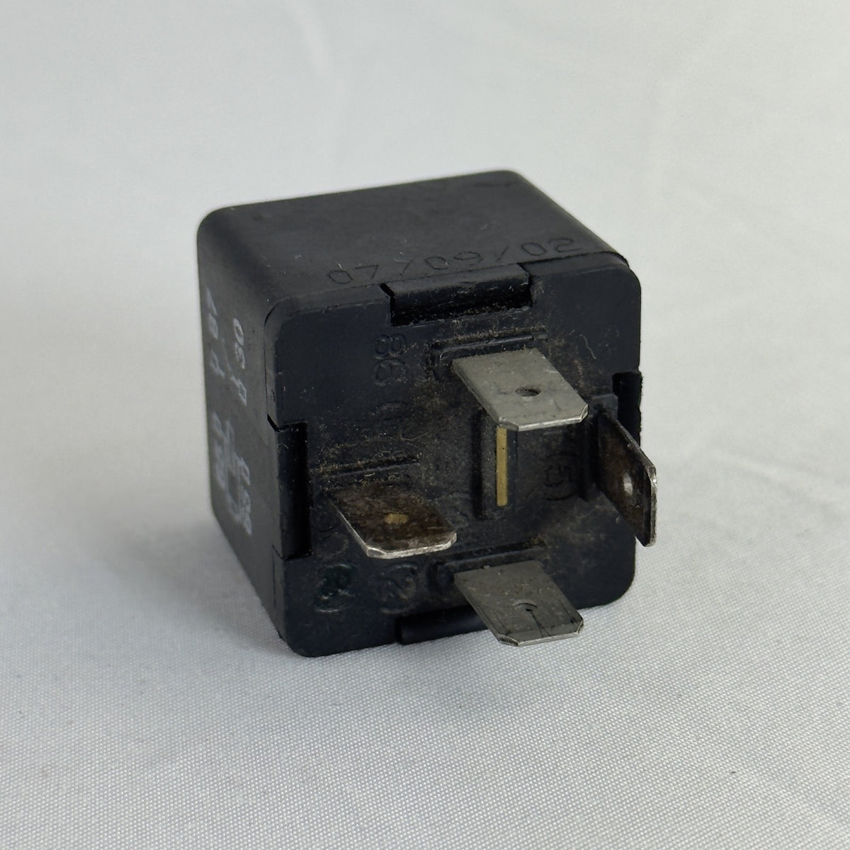 VW Audi Relais 373 8D0951253A Arbeitsstromrelais 40A – Bild 6