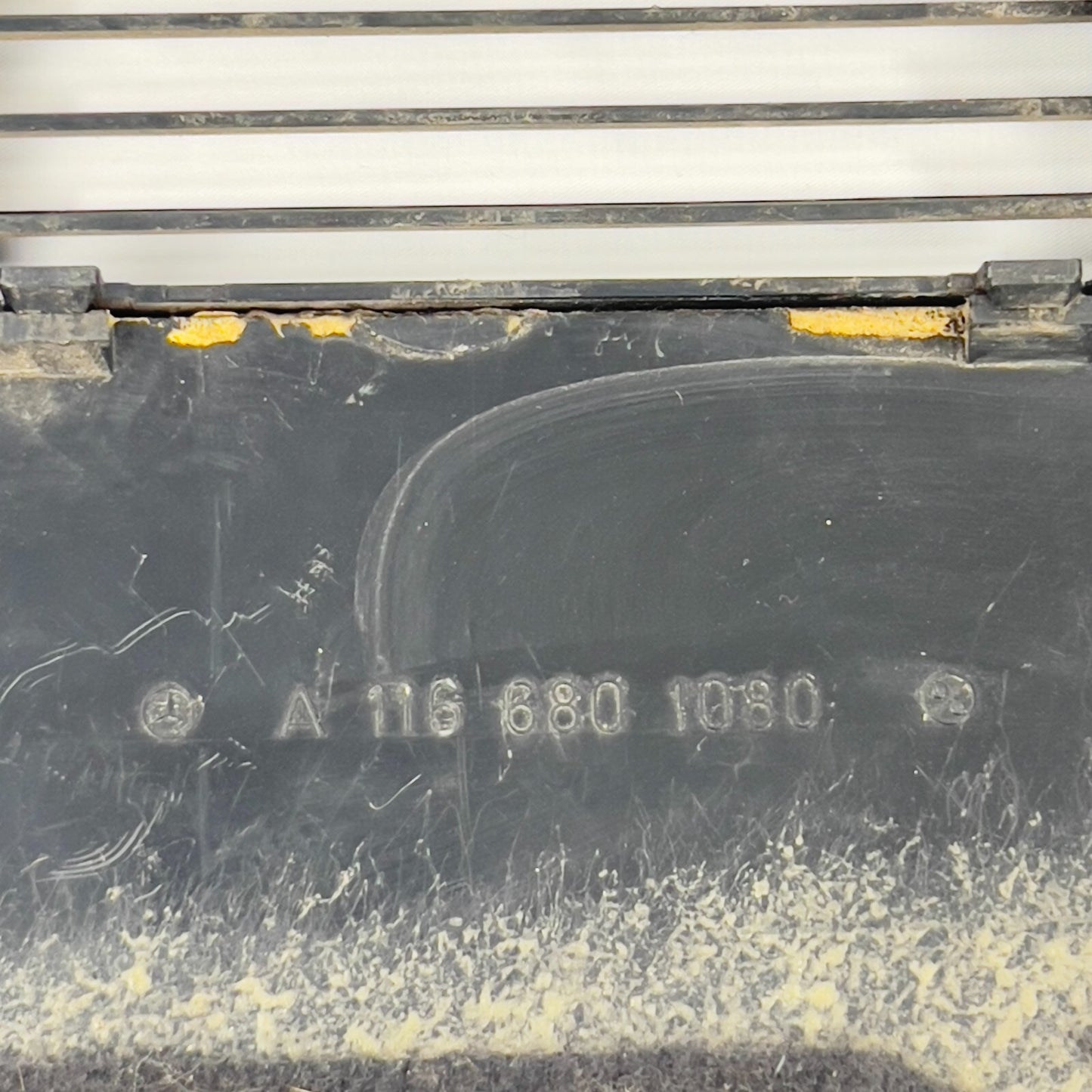 Mercedes Fußraumabdeckung Verkleidung Innenraum Vorne Rechts Schwarz A1166801080 – Bild 9