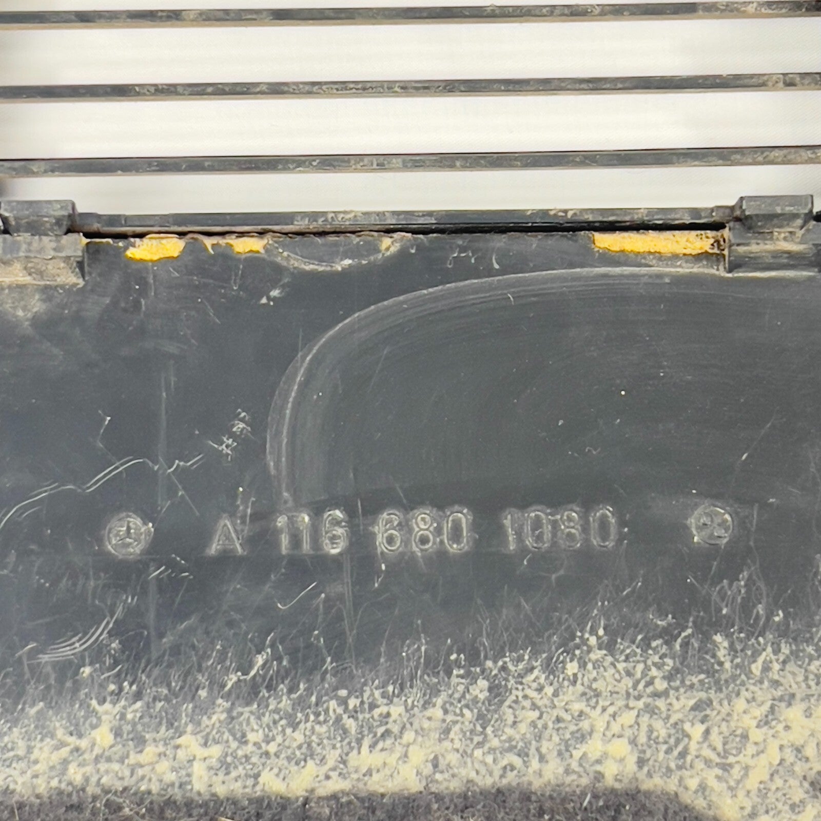 Mercedes Fußraumabdeckung Verkleidung Innenraum Vorne Rechts Schwarz A1166801080 – Bild 9