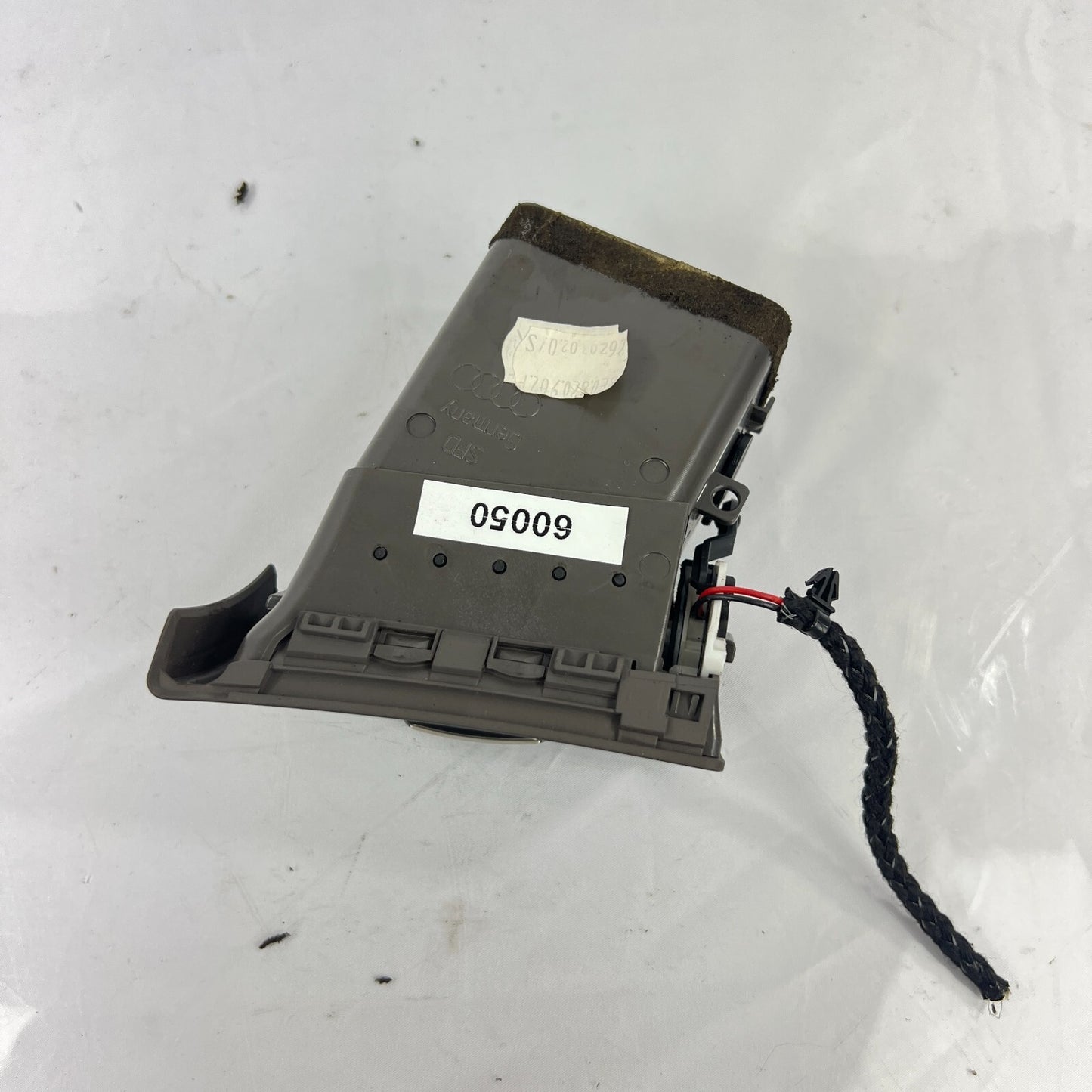 AUDI 8E0820902F Lüftungsgitter Armaturenbrett Heizungsgitter A4 Vorne Rechts – Bild 6