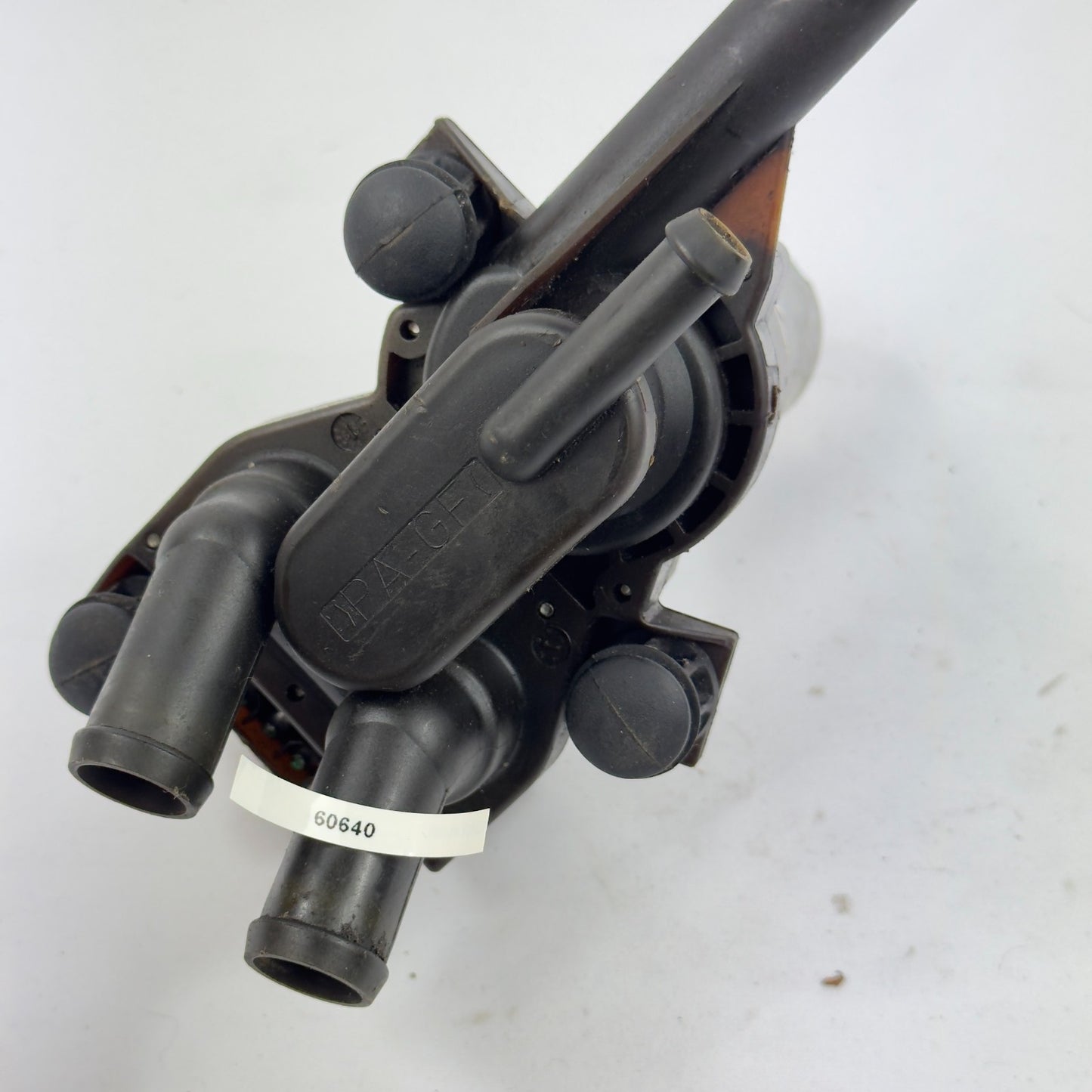 Mercedes W124 Duoventil Heizungsventil Umwälzpumpe Bosch A0018303784 03920200286