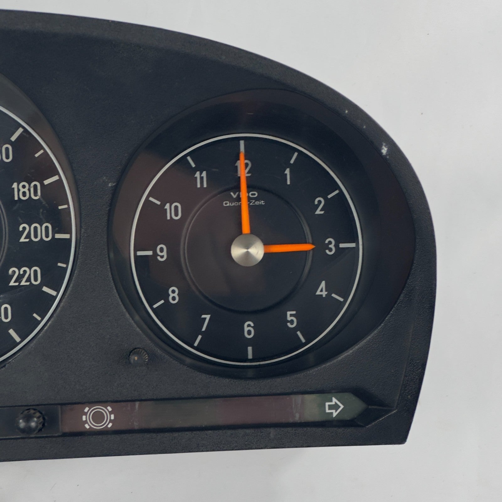 Mercedes W116 W107 Tacho Kombiinstrument Uhr Tankanzeige 240kmh VDO 11654228011