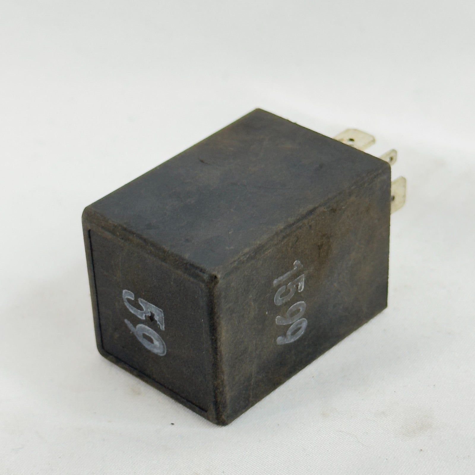 VW Relais 59 Sitzheizung 161919533 Audi Seat Skoda Volkswagen Original4