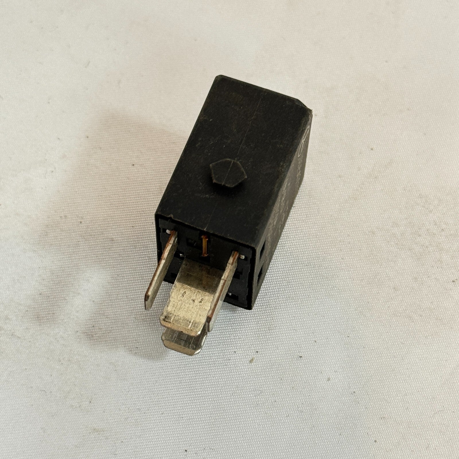 Mercedes-Benz Tyco Relais A0025421119 – Bild 5