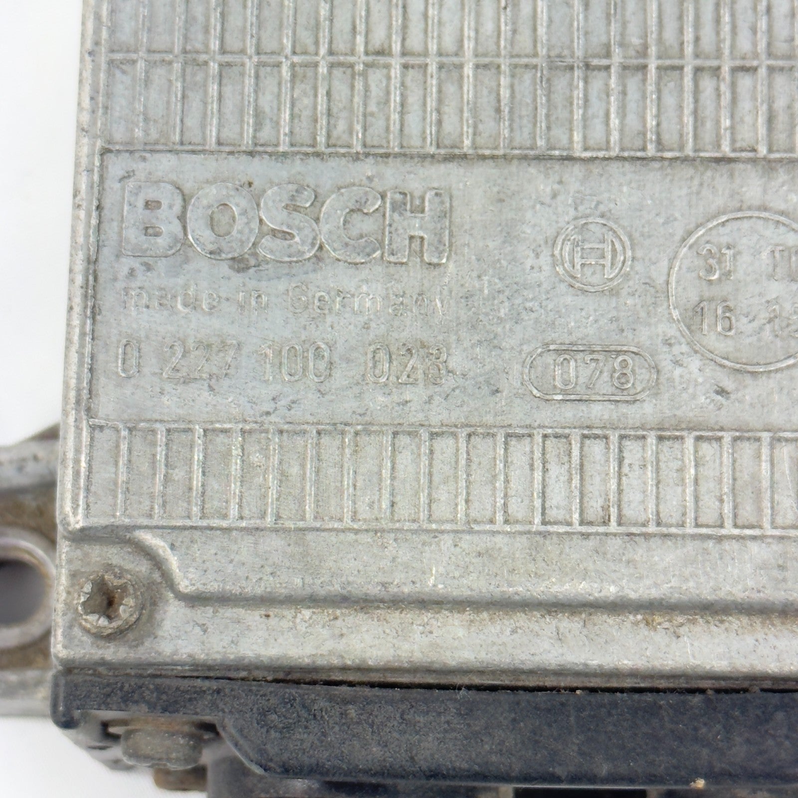 Mercedes Zündsteuergerät A0015458632 Bosch 0227100023 W107 W116 W123 W1265