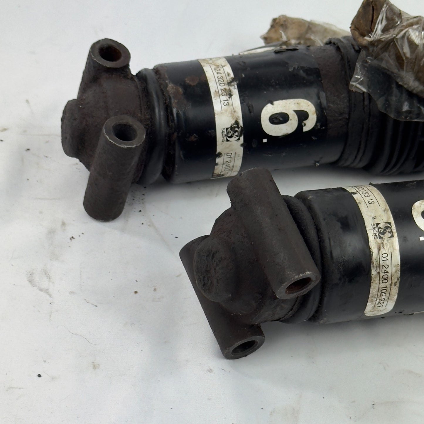 Mercedes W124 Federbein Niveau Stoßdämpfer Niveauregulierung 6 A1243202313 Sachs5