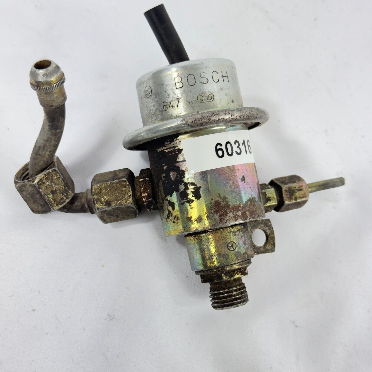 Bosch Kraftstoffdruckregler 0438161001 für MERCEDES W124 126 107 129 461 463