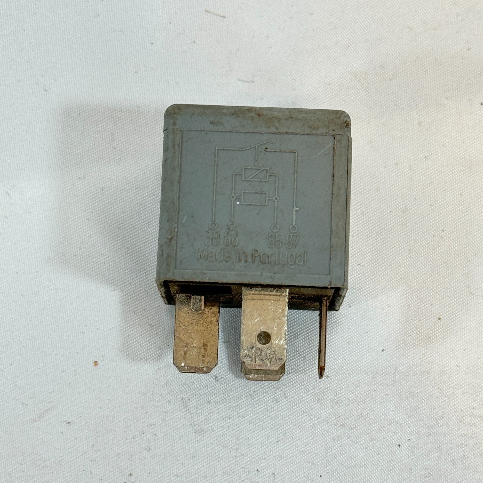 VW Relais 373 Arbeitsrelais 8D0951253A Audi Seat Volkswagen – Bild 4