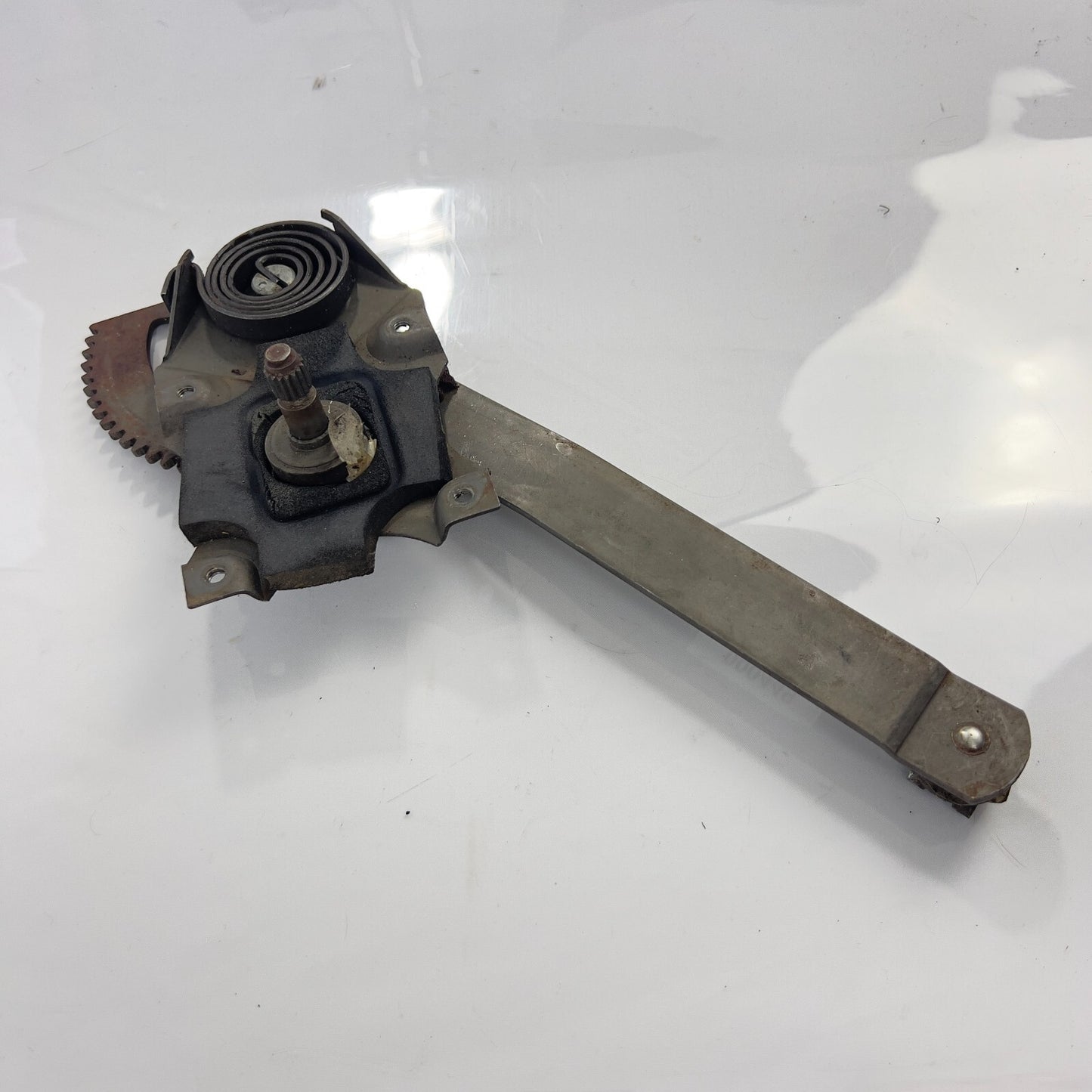 Mercedes Benz Fensterheber Hinten Links Manuell Mechanisch Tür A1167350102 – Bild 2