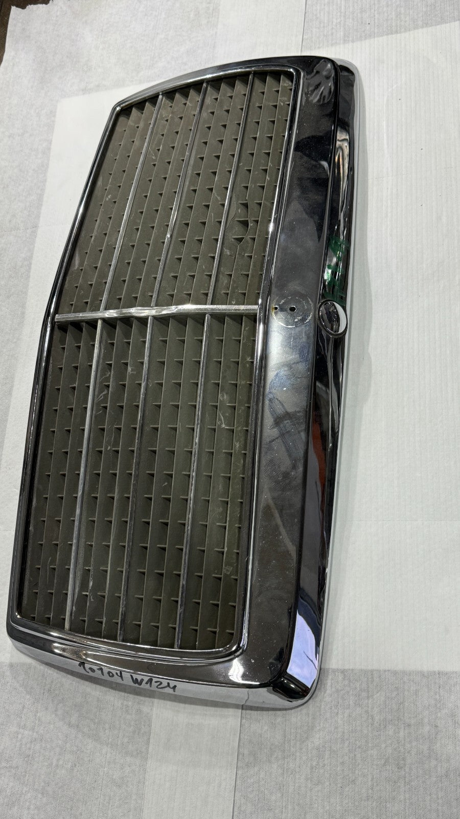 Mercedes Kühlergrill W124 Frontgrill Grill Kühler Vorne Front A1248800783 – Bild 2