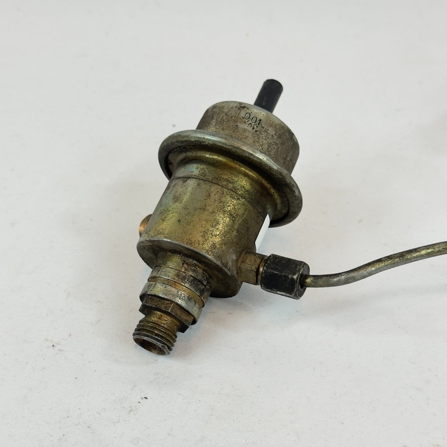 Mercedes W201 W124 R129 W126 Druckregler Kraftstoffdruckregler 0438161001 BOSCH0