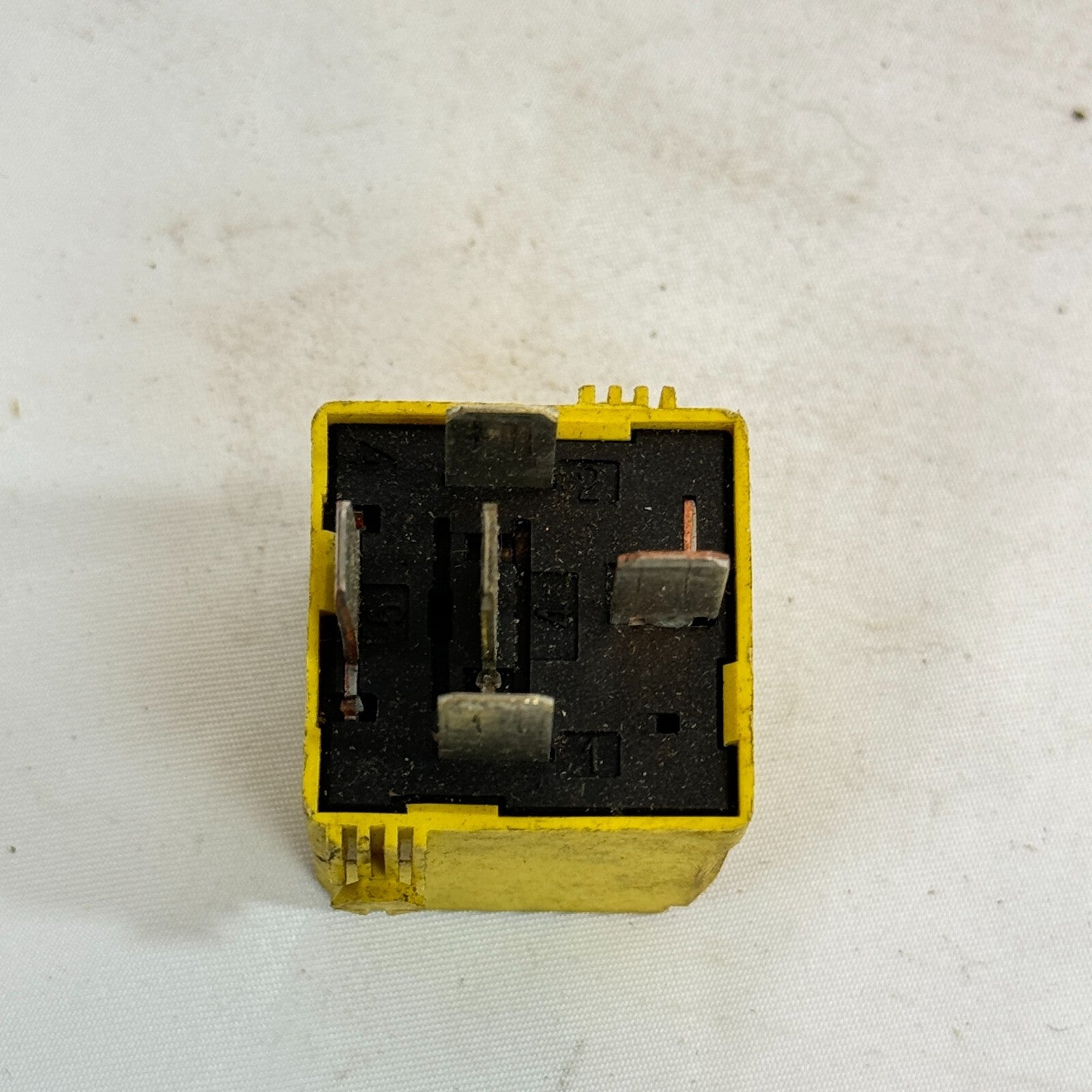 Mercedes-Benz Hella Relais A0025421419 – Bild 5