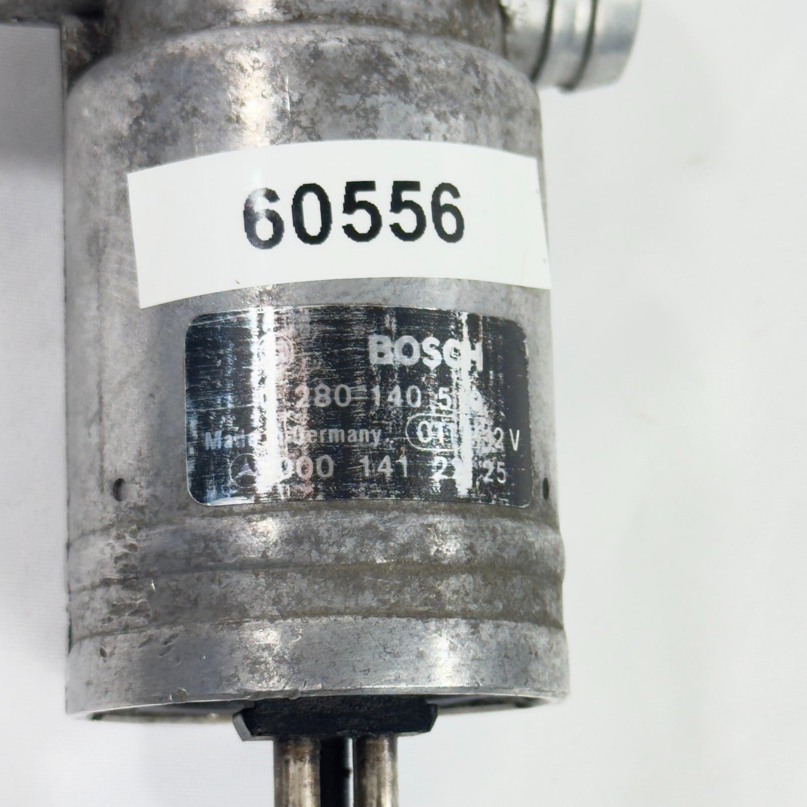 Mercedes W201 W124 Leerlaufsteller Leerlaufregler A0001412225 original Bosch5