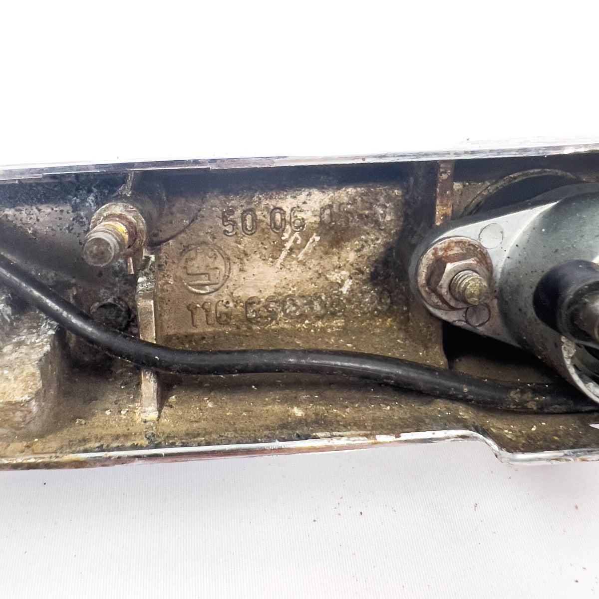 Mercedes W116 Griff Heckdeckel Chromblende Zierstab – Bild 8
