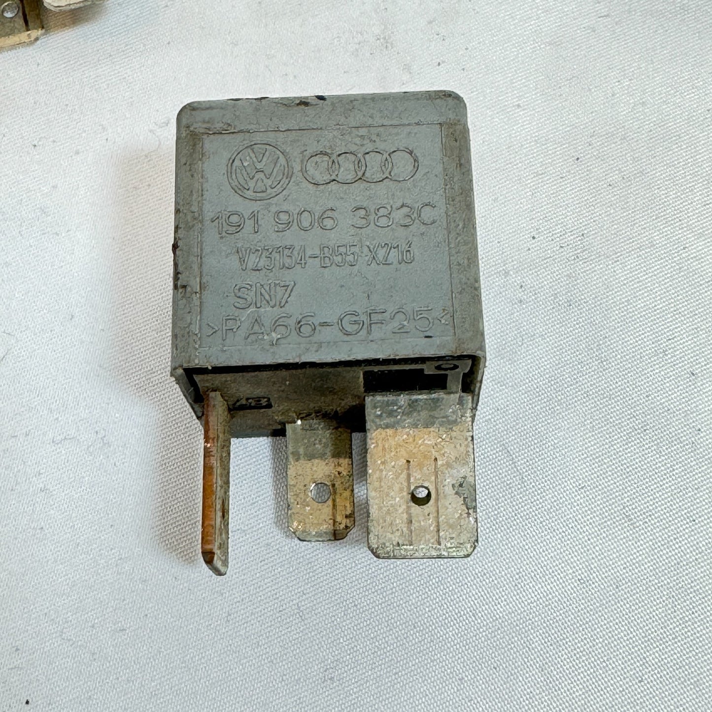 VW Relais 167 Arbeitsrelais 191906383C Audi Seat Volkswagen Skoda – Bild 7