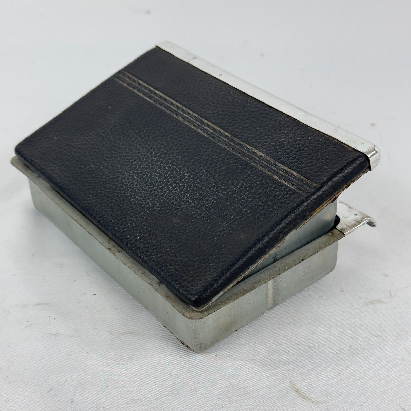 MercedesBenz W116 Aschenbecher Ascher Türaschenbecher Blau Hinten A0008102630 – Bild 1