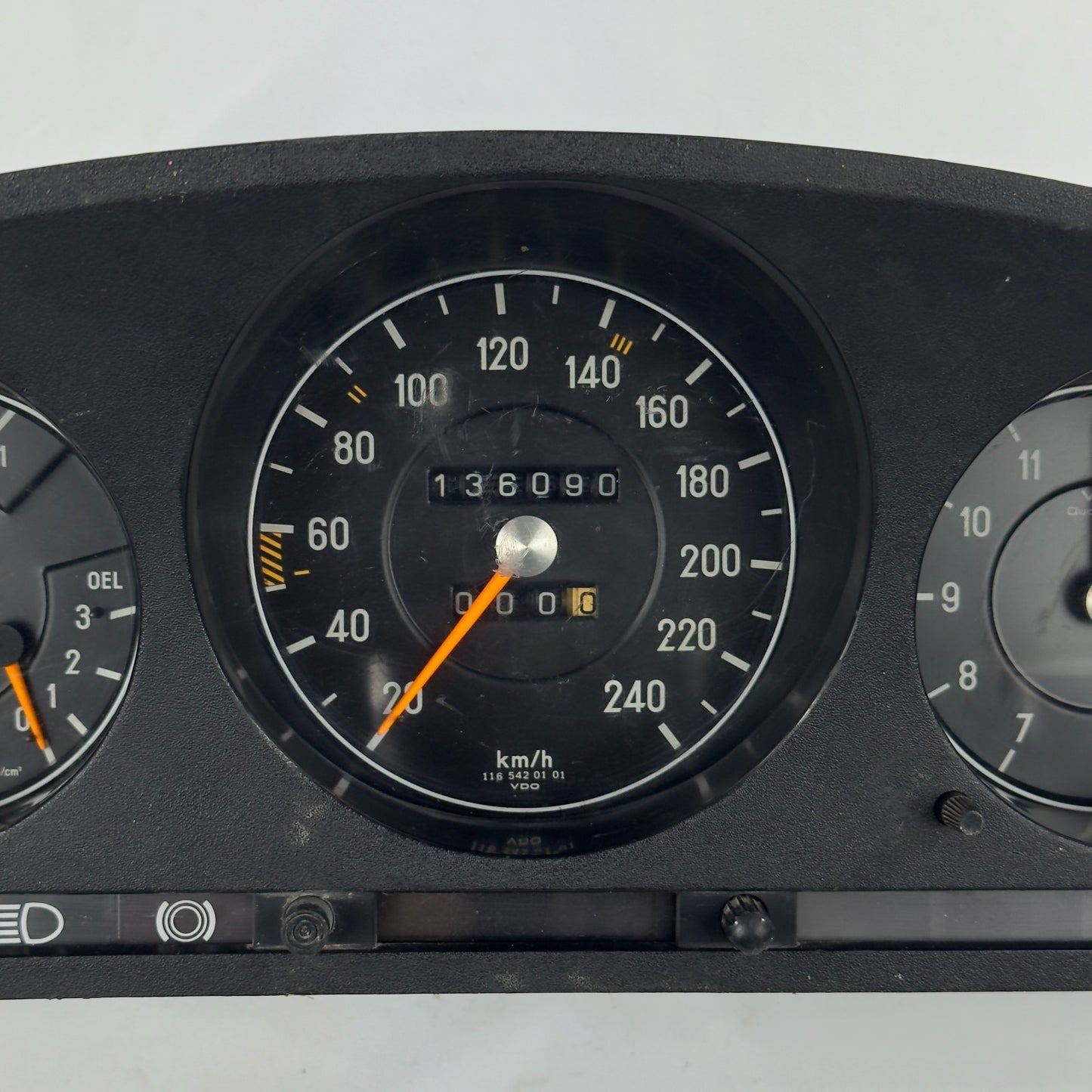 Mercedes W116 W107 Tacho Kombiinstrument Uhr Tankanzeige 240kmh VDO 11654201012