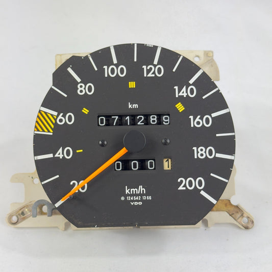 Mercedes W124 C124 S124 Tacho Tachometer 5 Gang 200 kmh VDO 1245421366 – Bild 1