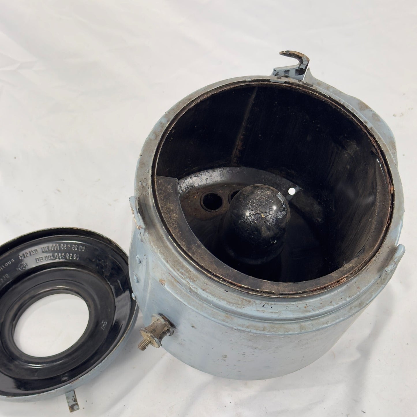 Mercedes Benz Luftkanal Luftfilter Gehäuse Kasten A0070948502 W110 Heckflosse – Bild 4