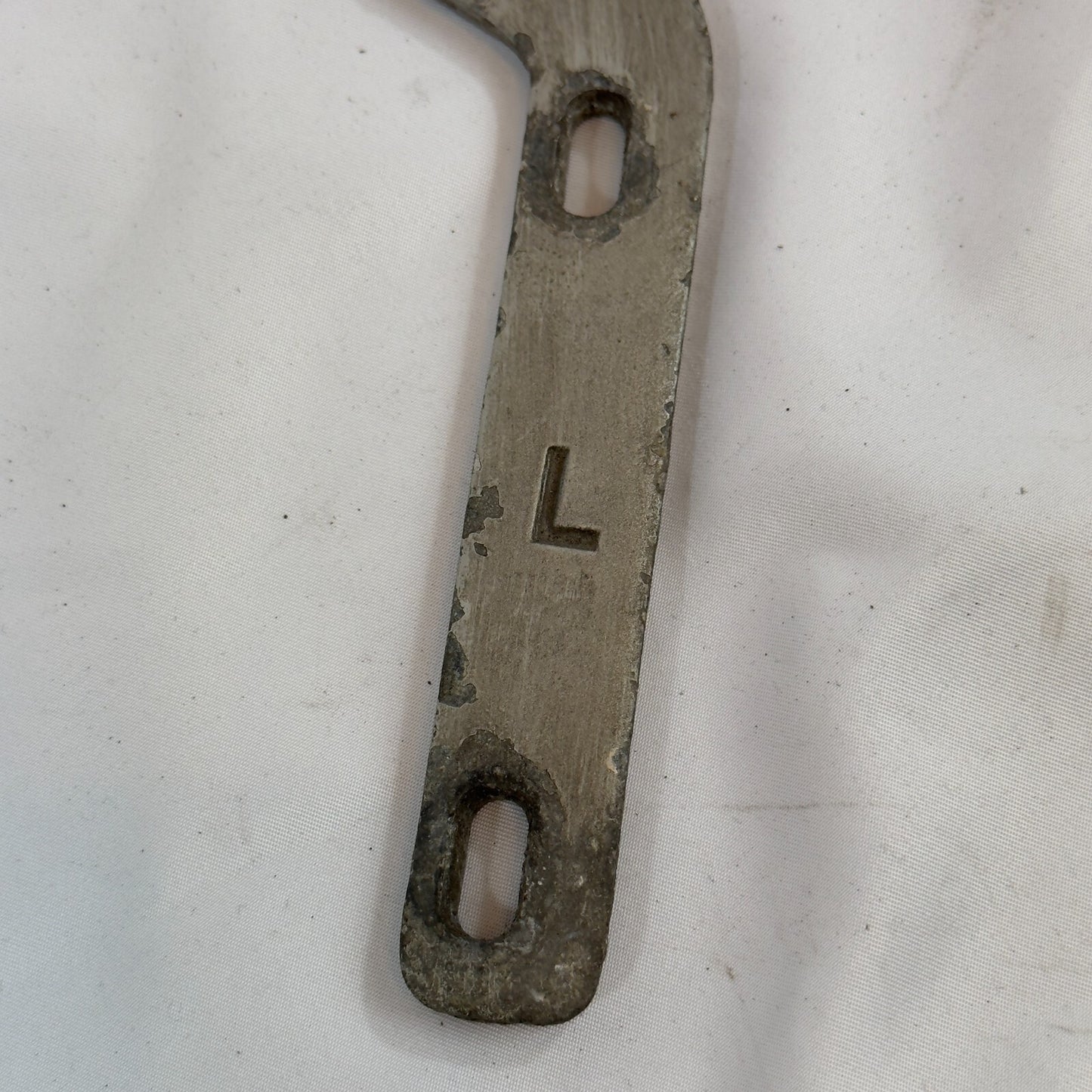 Motorhaubenschanier Links Mercedes Benz Halter Scharnier Motorhaube A1168870174 – Bild 3