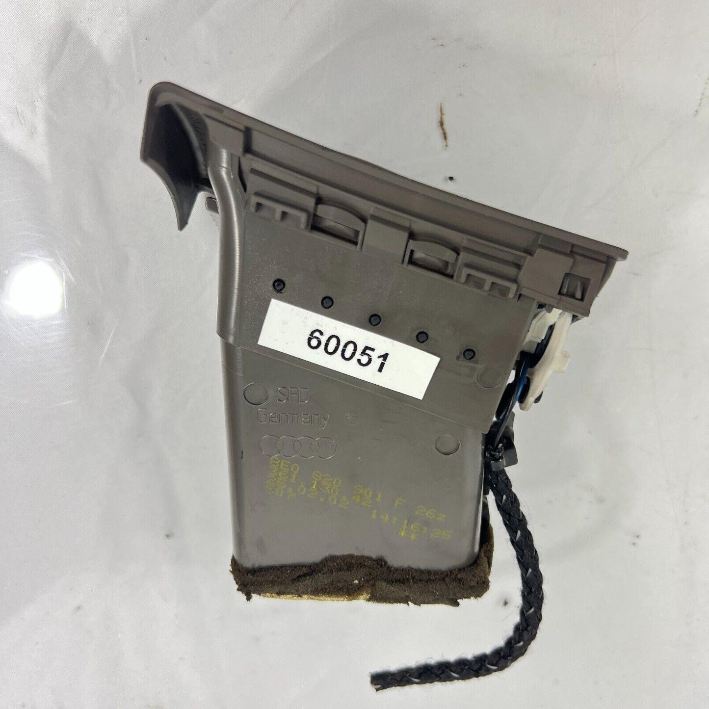 AUDI 8E0820901F Lüftungsgitter Armaturenbrett Heizungsgitter A4 Vorne Links – Bild 5