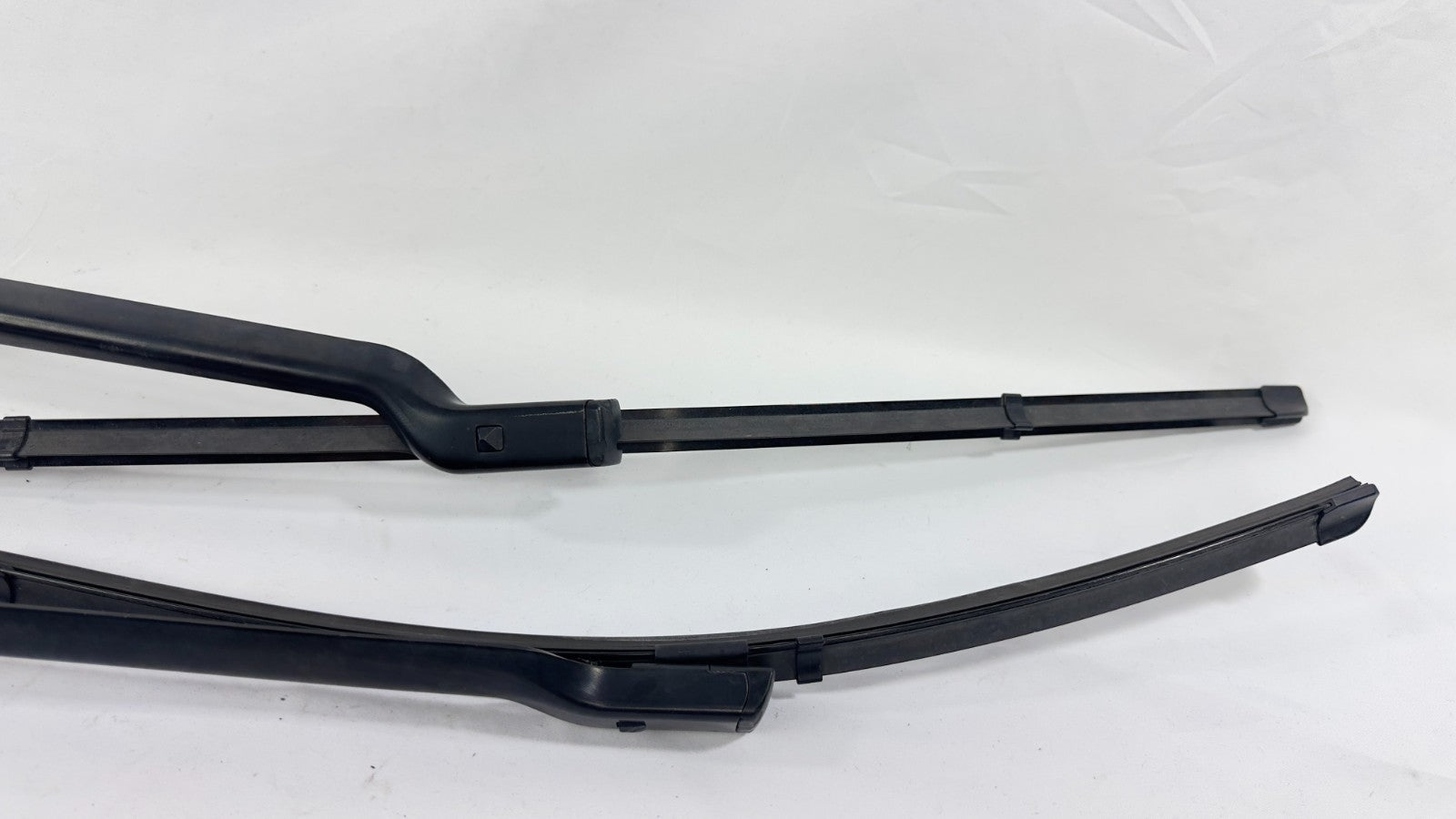 BMW Wischerarm vorne 7er G11 G12 W60655 W60622 152723.103