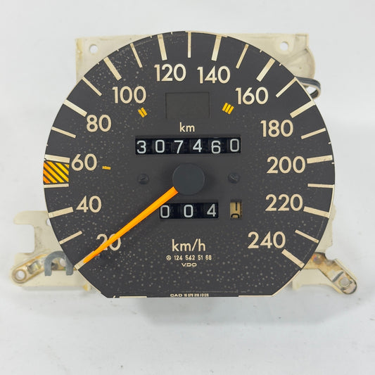 Mercedes Tacho W124 260E 4 Matic 300TE 4 Matic 240kmh Tachometer A12454251680