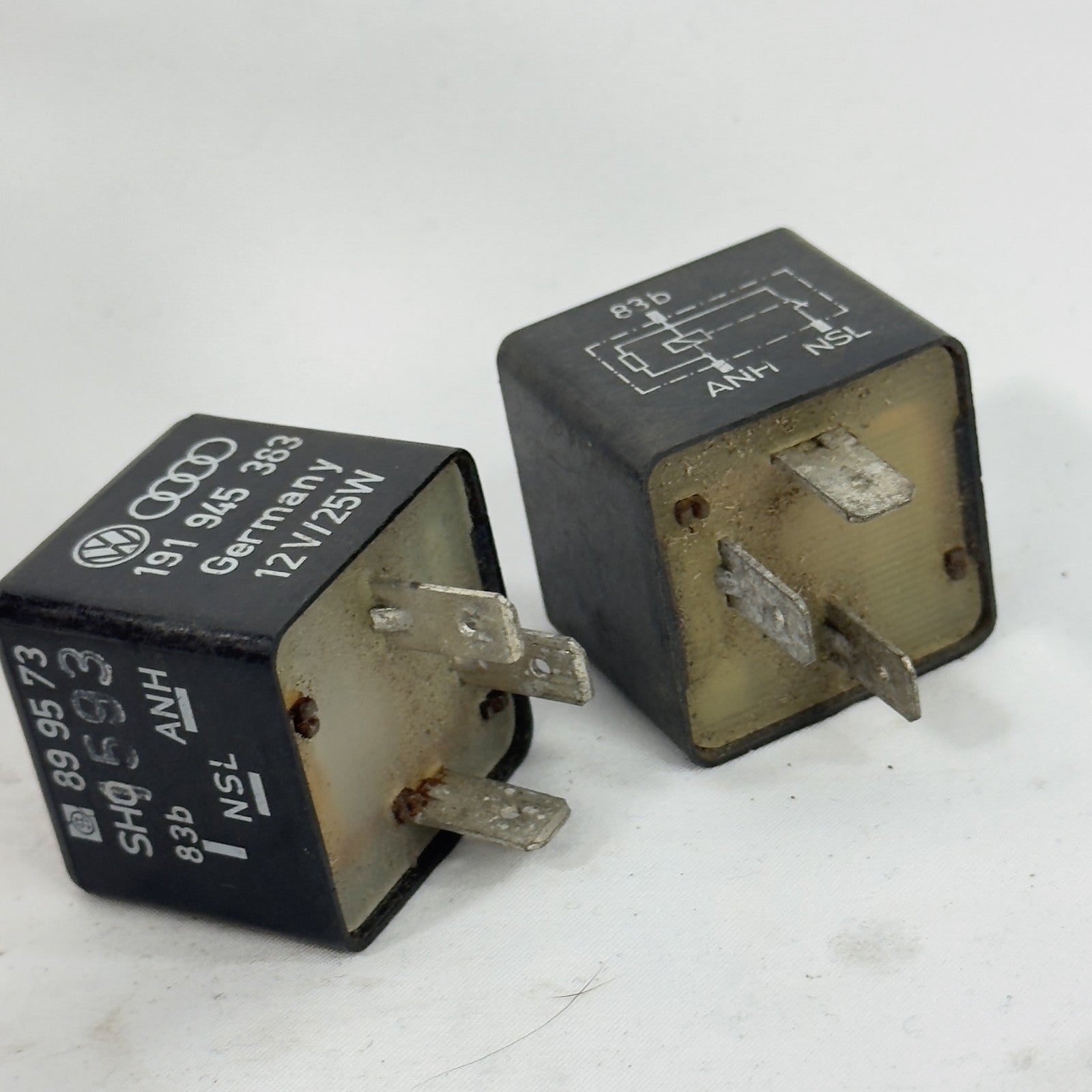 VW Audi Relais 151 191945363 Nebelschluss Anhänger – Bild 3