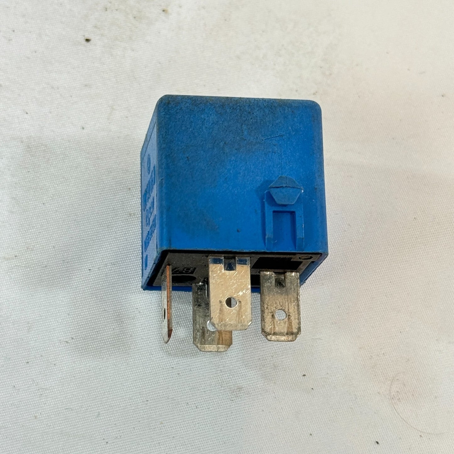 Mercedes-Benz Tyco Relais A0025422519 – Bild 8