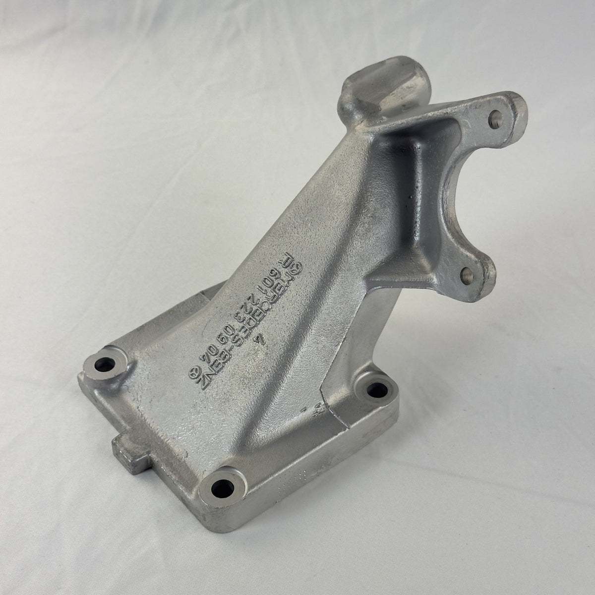 Mercedes Motorträger links A6012230904 Motorhalter OM – Bild 2
